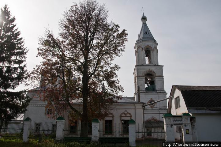 Успенская церковь Старые Кузьменки, Россия