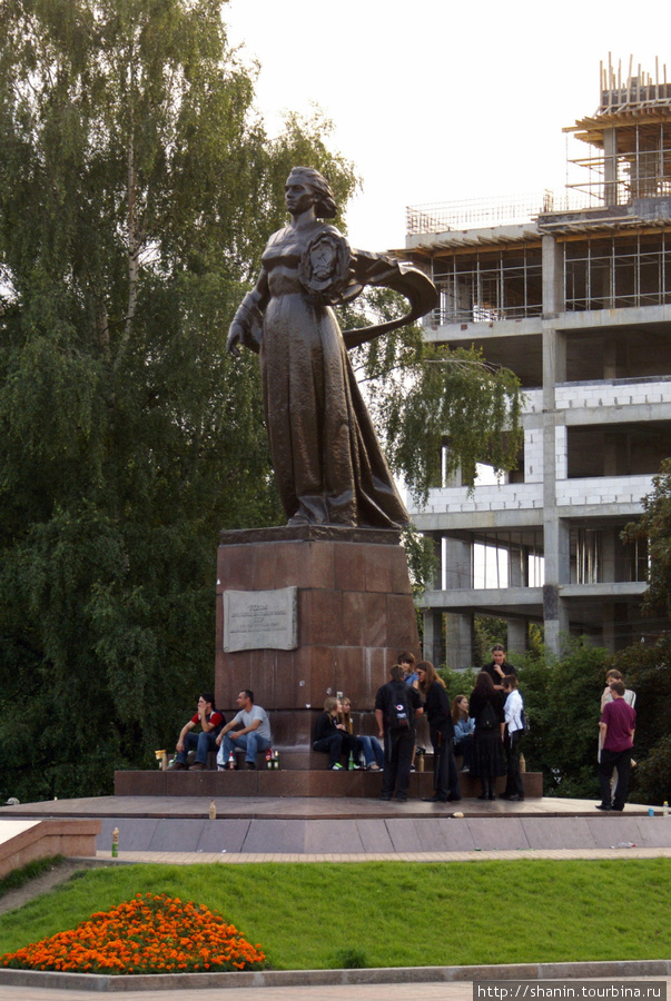 Памятник Родина — мать в Калининграде Калининград, Россия