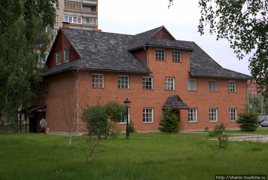 Прицерковный дом Калининград, Россия