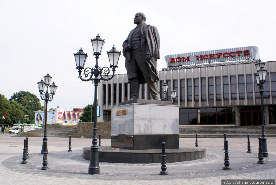 Памятник Владимиру Ильичу Ленину в Калининграде Калининград, Россия