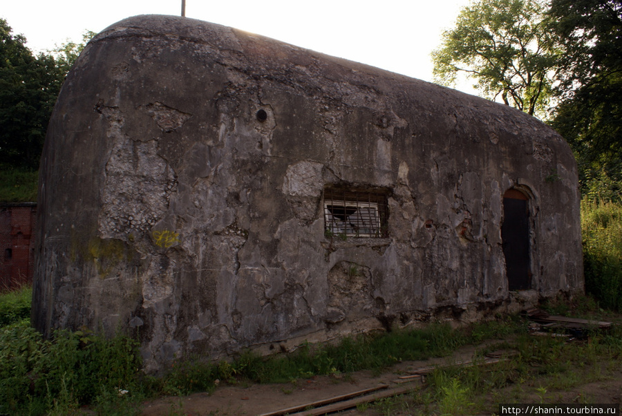 Бетонный бункер у форта №5 Калининград, Россия