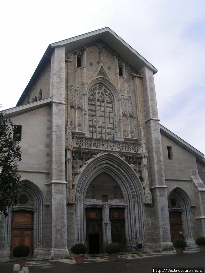 Собор Сен-Франсуа / Cathedrale Saint-Francois