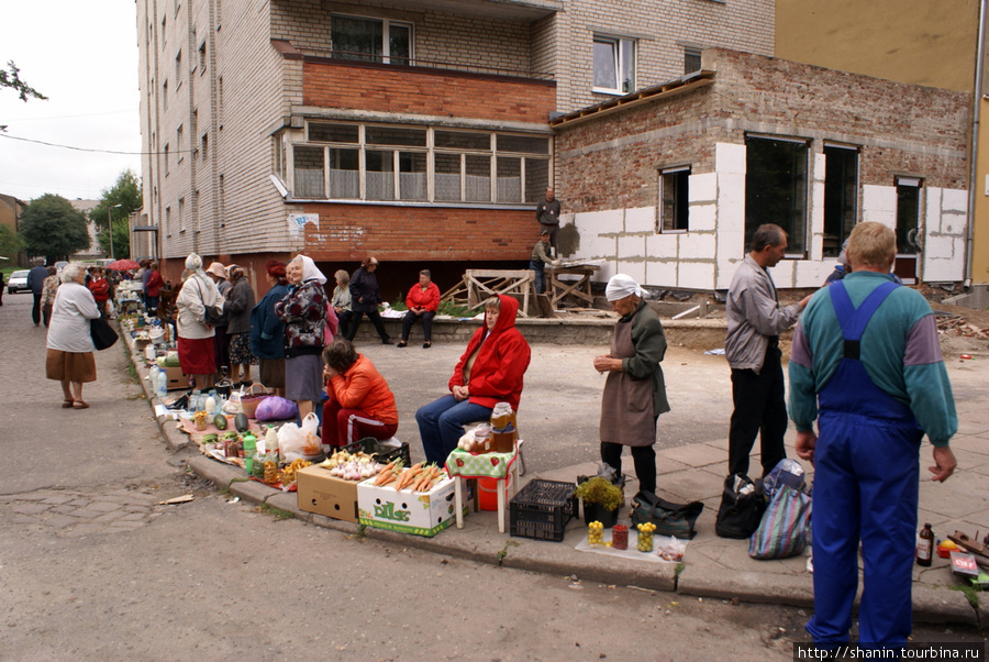 Уличный рынок в Советске Советск, Россия