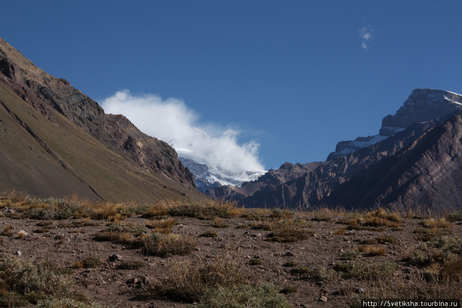 Аконкагуа — самый высокий в мире потухший вулкан Пуэнте-дель-Инка, Аргентина