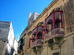 Мальтийские балкончики тоже достопримечательность