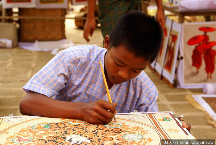 Юный художник Мьянма