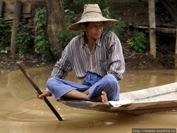На лодке Мьянма