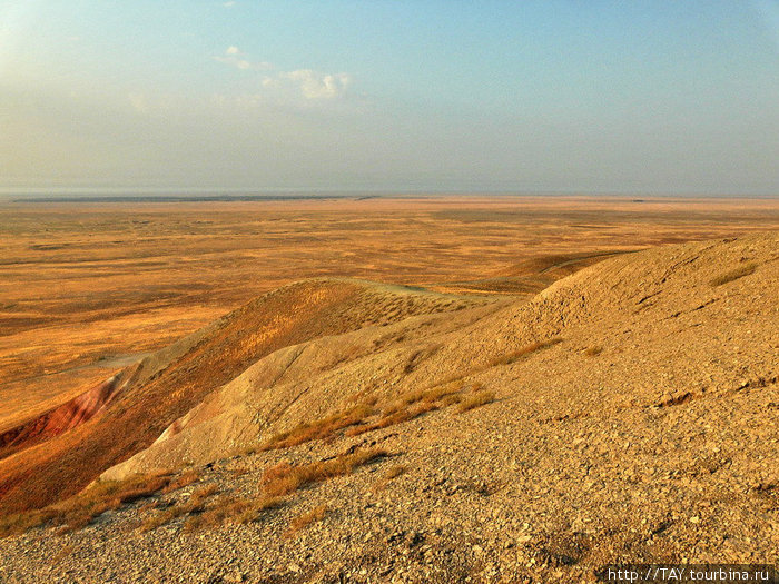 Вид с вершины на степь Богдинско-Баскунчакский Заповедник, Россия