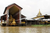 Храм и ангар для священной лодки