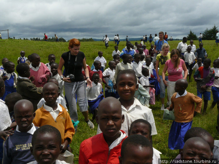 Маленькие жители Африки Уганда