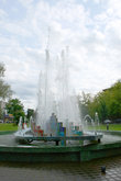 фонтан возле ДК \Ругодив\