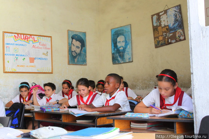 Дети, школа, пионерия Куба
