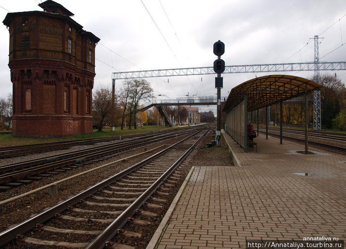 Вокзал и платформы в Кайшядорисе Каунас, Литва