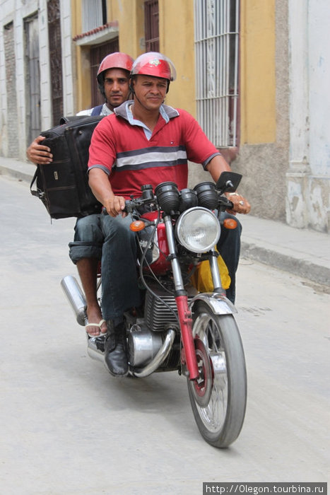 Подвезут и на мотоцикле Куба