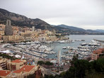 Вид на La Condamine и порт Монако, где швартуются яхты класса Романа Абрамовича.