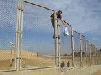 Забор, окружающий пирамиды