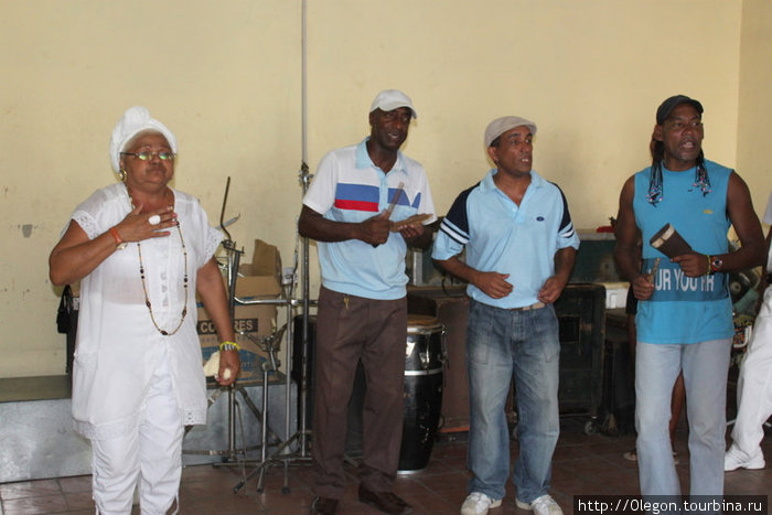 На Кубе до сих пор существуют тайные общества-Cabillolos, которые хранят и используют около двухсот ритмов, посвященных африканским богам. Куба