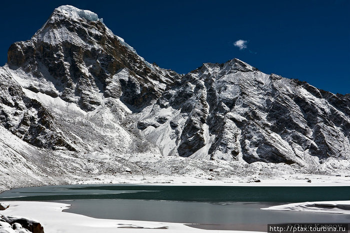 По дороге любуемся Канчунгом и почти замерзшим четвертым озером. Зона Сагарматха, Непал