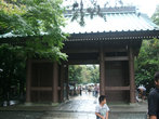 На пути к Большому Будде
 Большие ворота на входе, Камакура