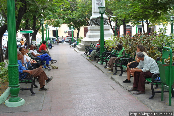 Центральные улицы Сантьяго Сантьяго-де-Куба, Куба