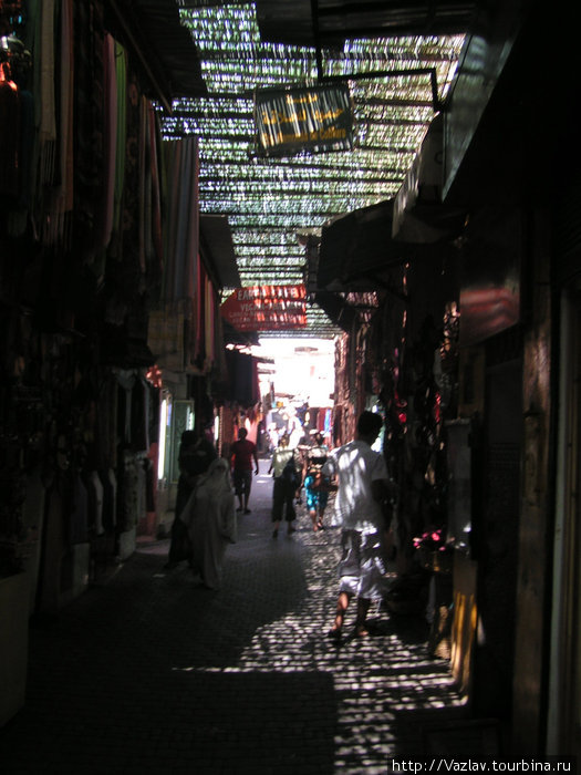 В тёмных дебрях Марракеш, Марокко