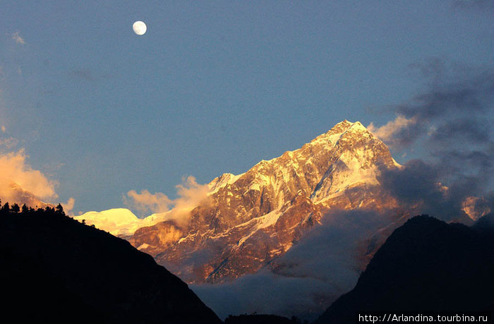 Королевский трек вокруг Аннапурны, прогулки  ночи... Зона Гандаки, Непал