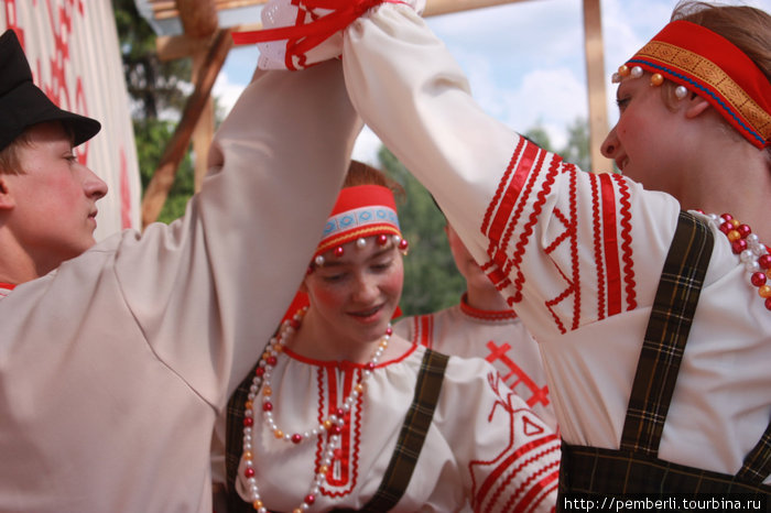 танцуют кадриль Винницы, Россия