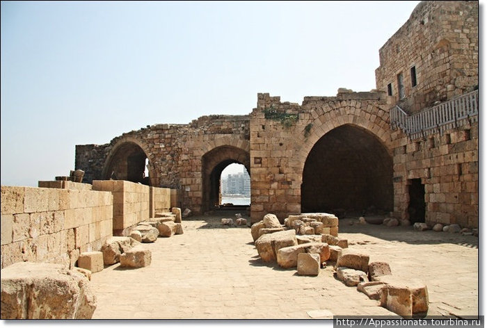 Sidon Sea Castle - The Fortress and the Khan Сайда, Ливан