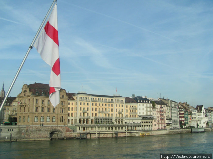 Под флагом Базель, Швейцария