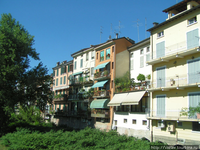 Ухоженные домики Парма, Италия