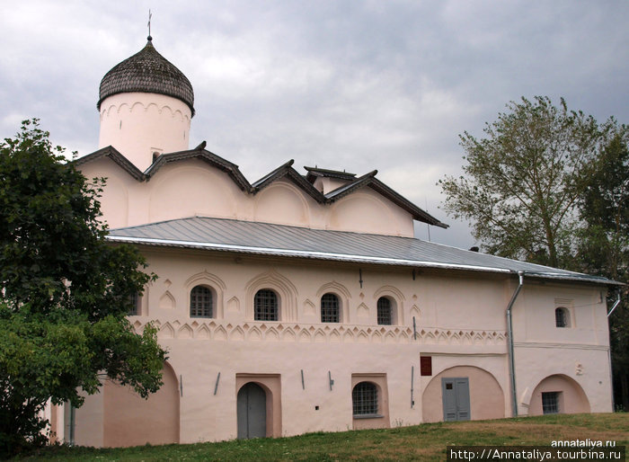 Церковь Жен Мироносиц 1510 года. Великий Новгород, Россия