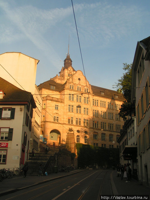 Базель просыпается Базель, Швейцария