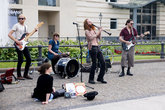 Уличные музыканты... Везде они почему-то играют Горана Бреговича, это самая популярная музыка на улицах Берлина.