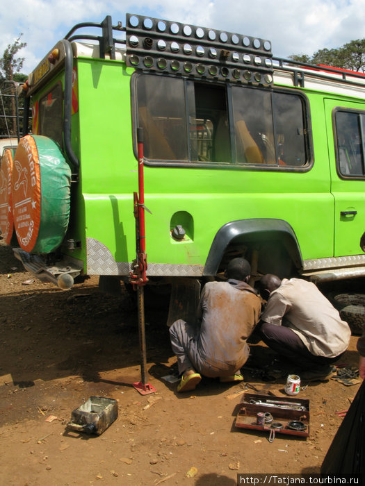 Автосервис в городке Emali Кения