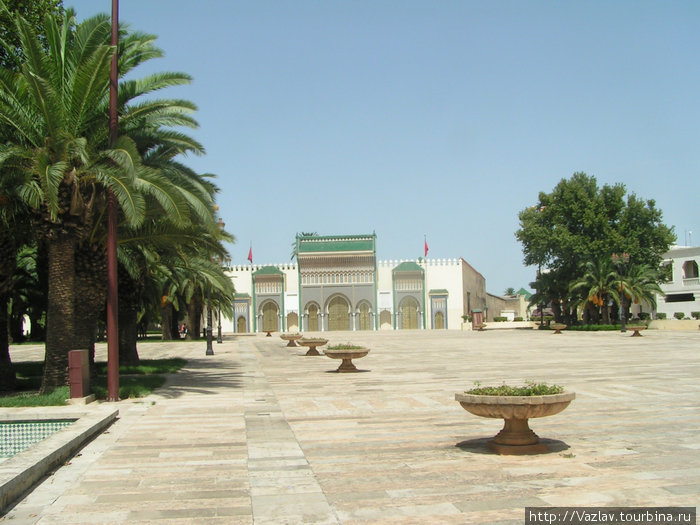 Площадь возле дворца Фес, Марокко