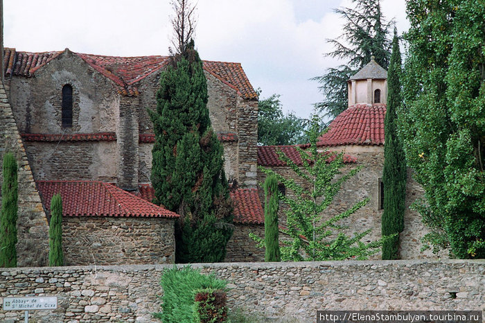 Сен-Мишель-дю-Кюша, аббатство Лангедок-Руссильон, Франция