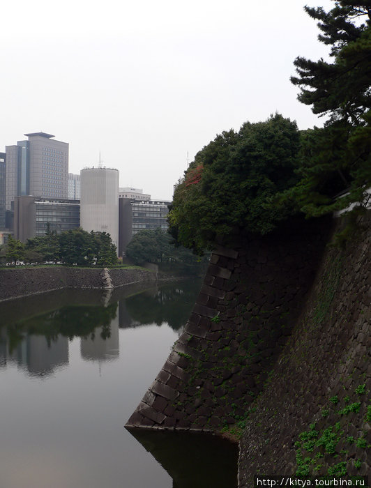 Вокруг императорского дворца Токио, Япония