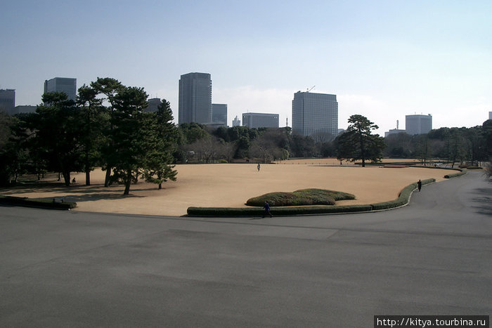 Вокруг императорского дворца Токио, Япония