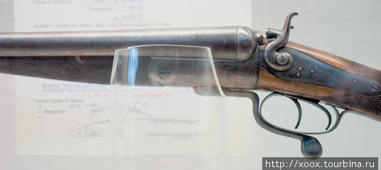 Двухствольное ружьё Holand & Holand,
принадлежавшее Раулю Амундсену Осло, Норвегия