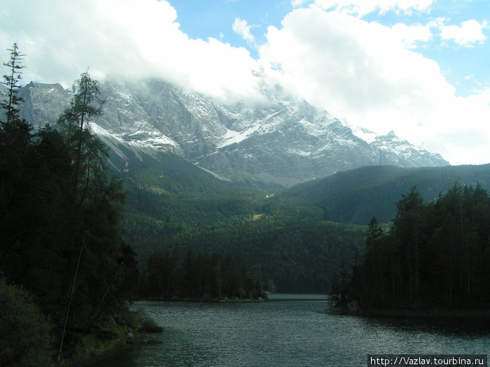 Горы, вода и лес Земля Бавария, Германия