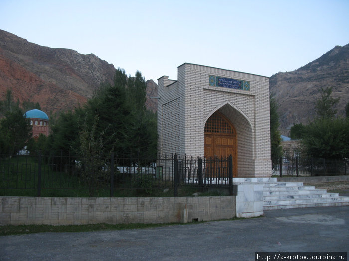 Мавзолей Рудаки Панджруд, Таджикистан