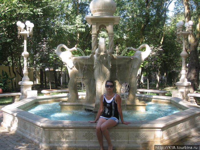 индийский фонтан, Старый Парк Кабардинка, Россия