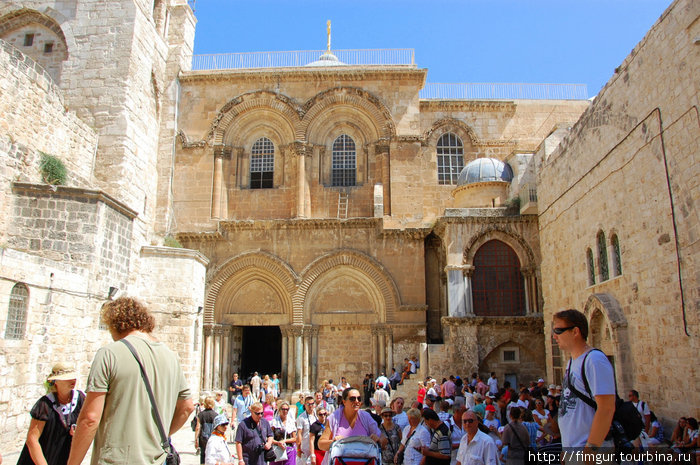 Церковь Гроба Господня построенная в 326г.н.э. является христианским центром мира. Иерусалим, Израиль