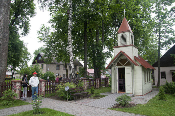 Прейли Прейли, Латвия