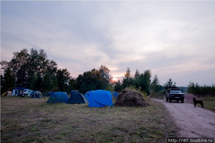 Лагерь пустеет Отрадное, Россия