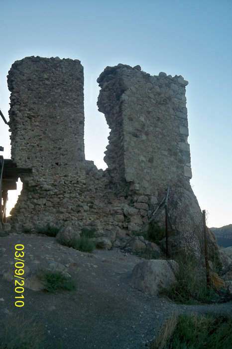Развалины третьего уровня крепости Чембало Балаклава, Россия
