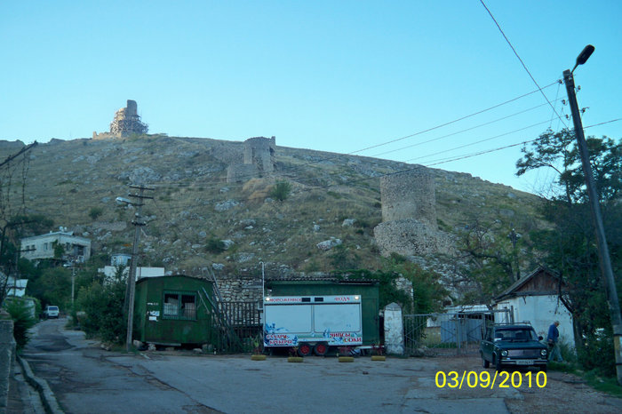 Балаклава, начало восхождения к развалинам генуэзской крепости Балаклава, Россия
