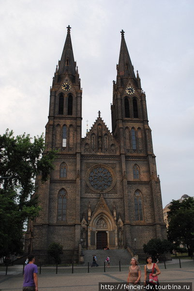 Готический собор Святой Людмилы Прага, Чехия