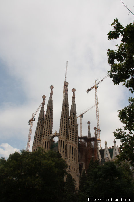 Грандиозное сооружение Барселона, Испания
