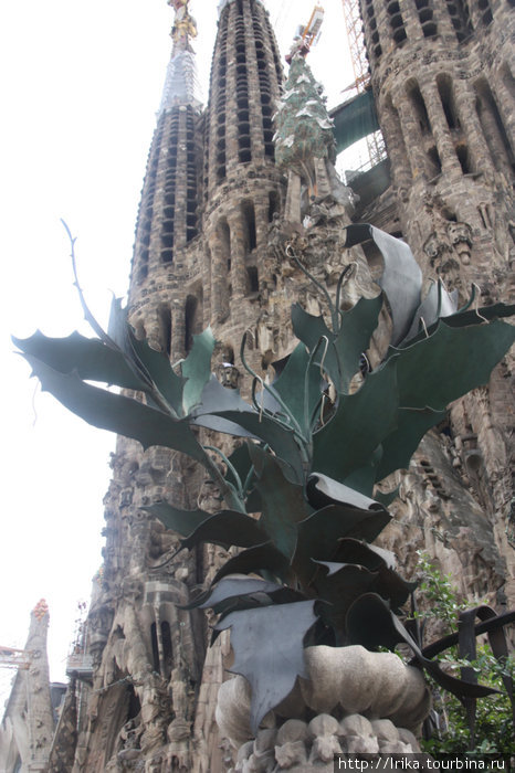 Грандиозное сооружение Барселона, Испания
